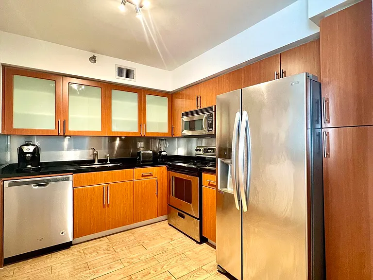 3400 NE 192nd St #1102 — Photo 3