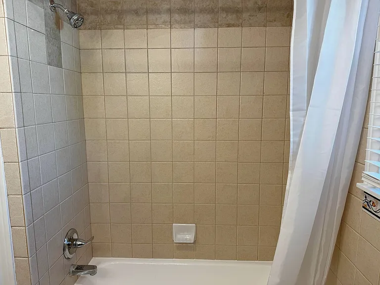 2412 Dartmouth St — Photo 39