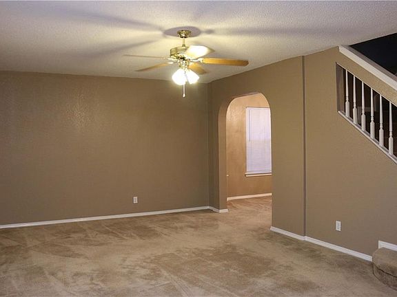 3rd image of 1370 John Phelan Dr