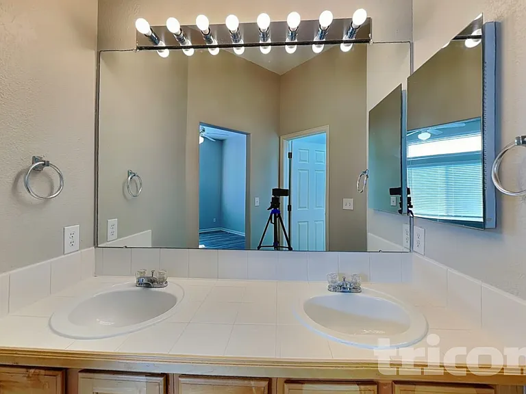 5971 S Zeno Ct — Photo 8