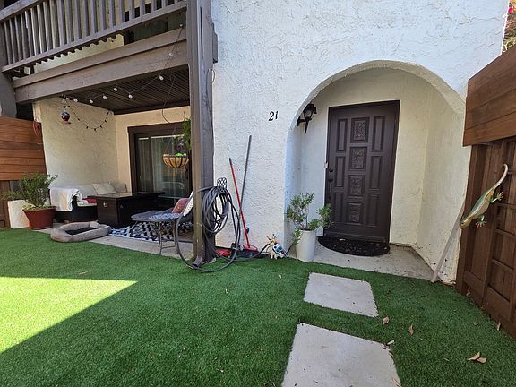 3rd image of 21 Mission Plaza Dr