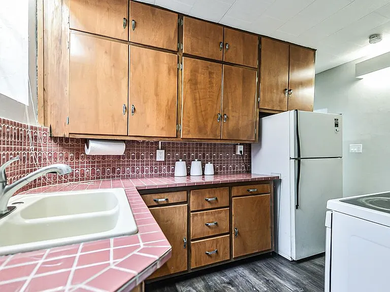 814 Pauline Blvd #2 — Photo 17