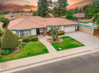 2370 Jonathan Way, Madera, CA 93637