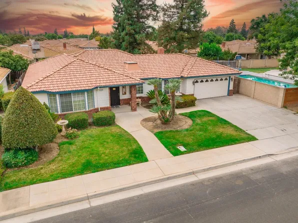 2370 Jonathan Way, Madera, CA 93637