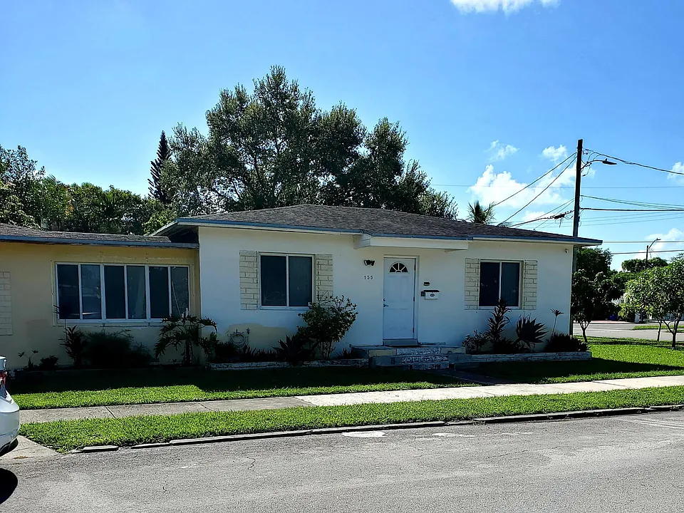 155 SW 33rd Ave