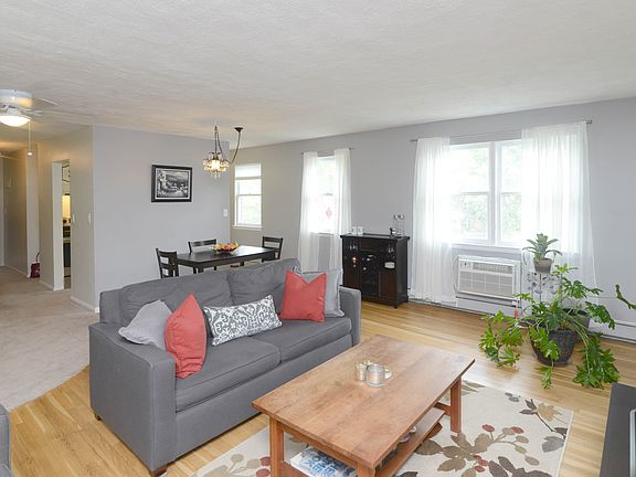 4th image of 125 N Washington Ave APT 15