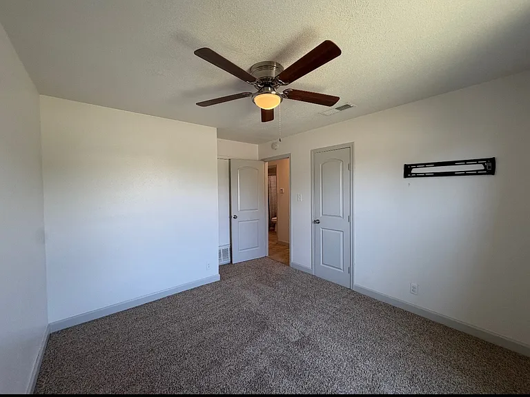 604 Beckley Dr — Photo 14