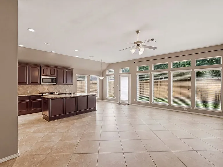 2935 Fair Chase Dr — Photo 6