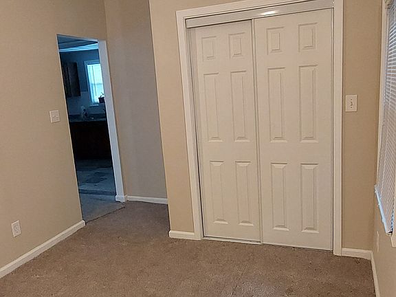 5th image of 8601 Woodland Ave