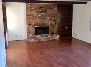 976 Rancho Rd, Thousand Oaks, CA 91362