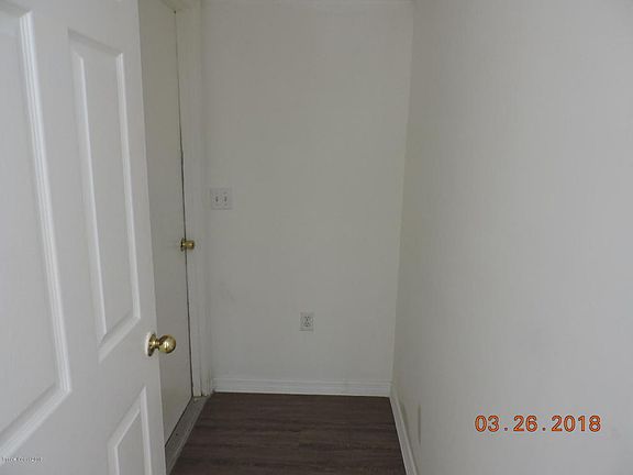 2nd image of 1177 White Oak Cir