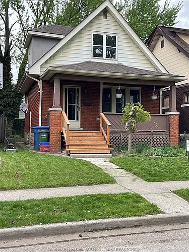 570 Pine St Photo 1