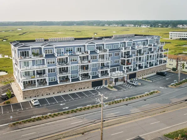 535 Ocean Boulevard #302, Hampton, NH 03842