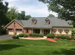 705 Woodland Dr, Pittsburgh, PA