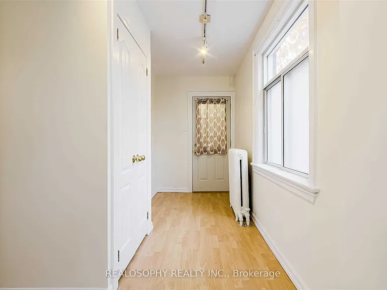 66 Dorval Rd — Photo 5