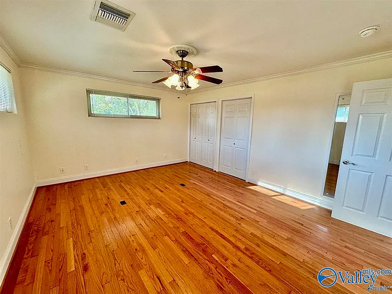 8613 Camille St — Photo 10