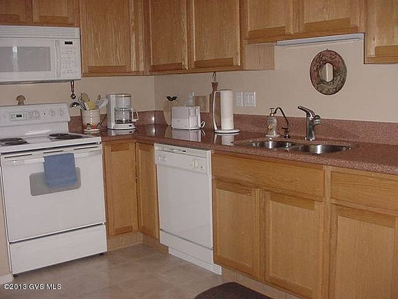 5th image of 949 W Camino Tierra Libre