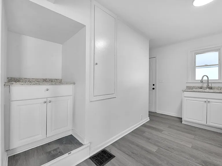 2389 Hiawatha St #2389 — Photo 9