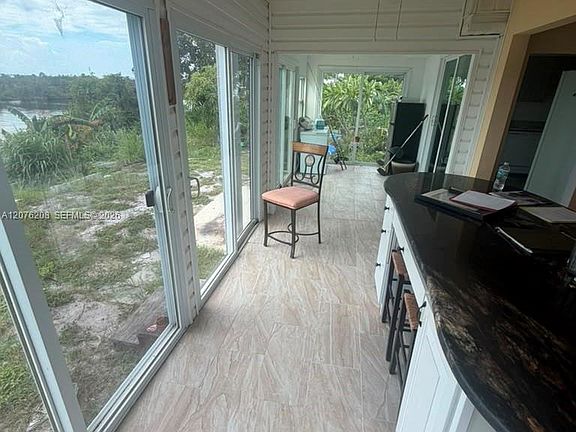 4th image of 402 Frances Cir