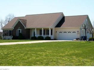 26279 Crocker Lndg, Columbia Station, OH 44028