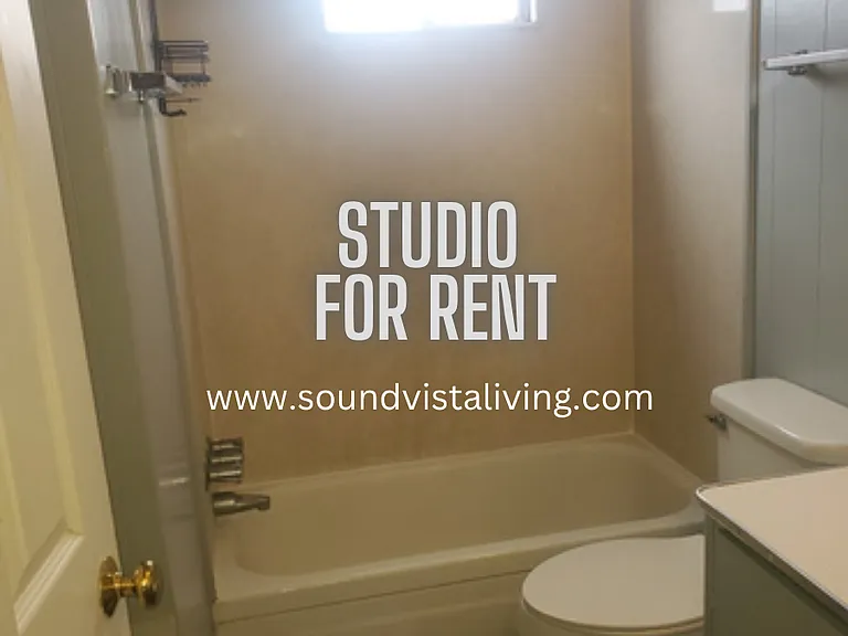 2808 S 221st St #13 — Photo 5