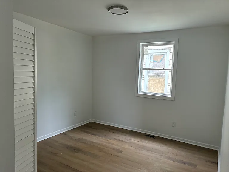 914 W Main St #2 — Photo 14