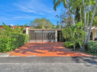 7811 SW 102nd Pl, Miami, FL 33173