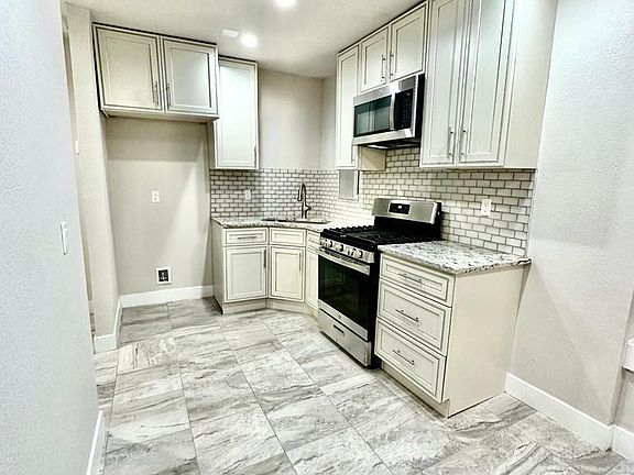 5th image of 3428 Wyoming Ave