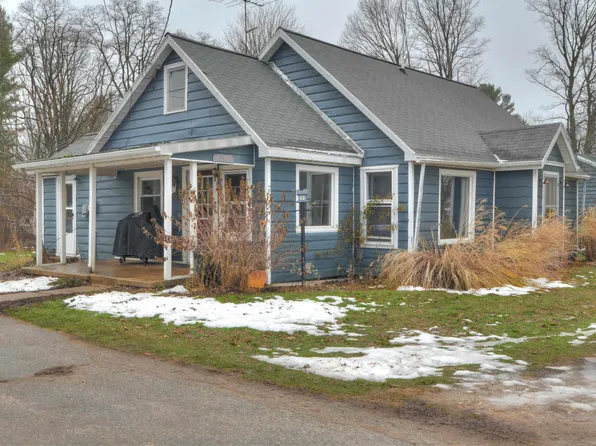 10906 S Us Highway 31, Williamsburg, MI 49690