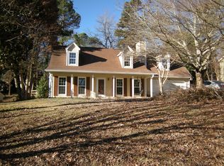 6550 Fiji Dr, Flowery Branch, GA 30542