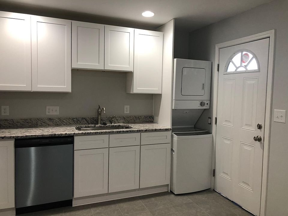 1st image of 304 S Broad St APT 4