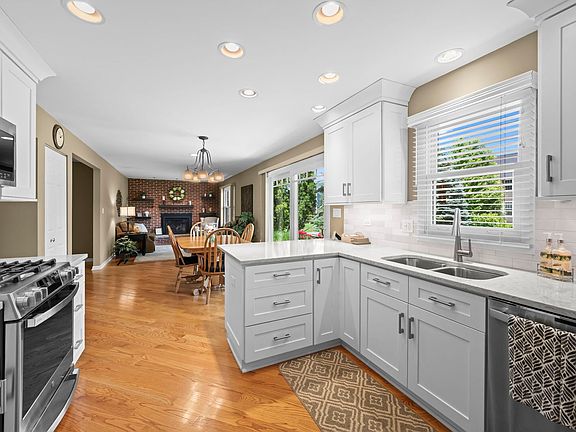 4th image of 3515 Treaty Ln