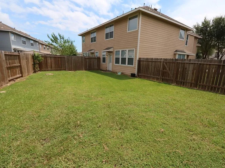 14418 Fairbuff Ln — Photo 13