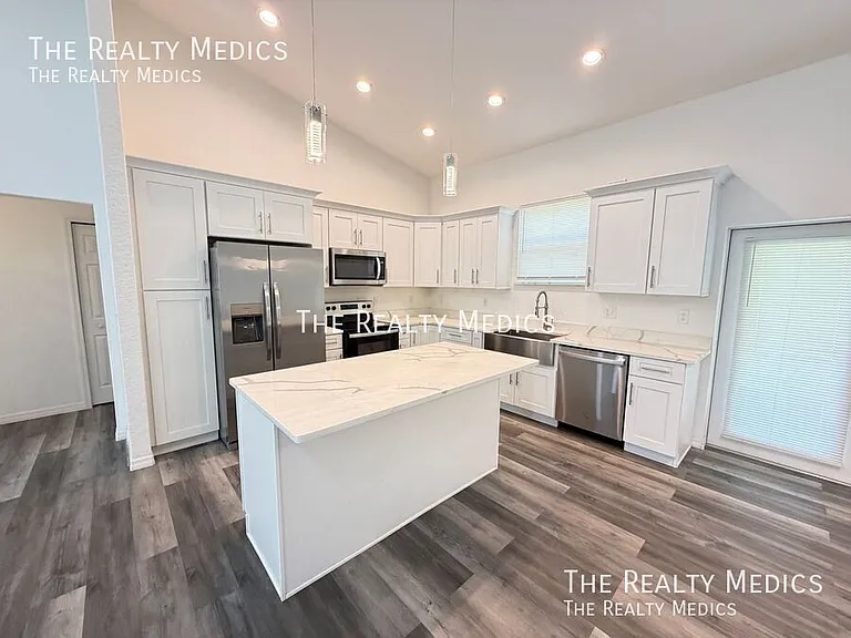 10 Locust Run Cir — Photo 6