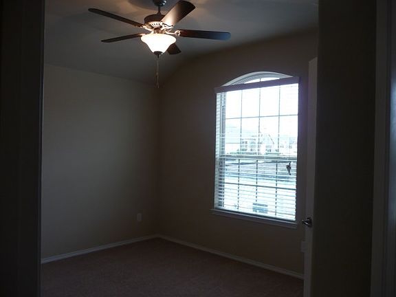 4th image of 1908 Abbeygale Dr