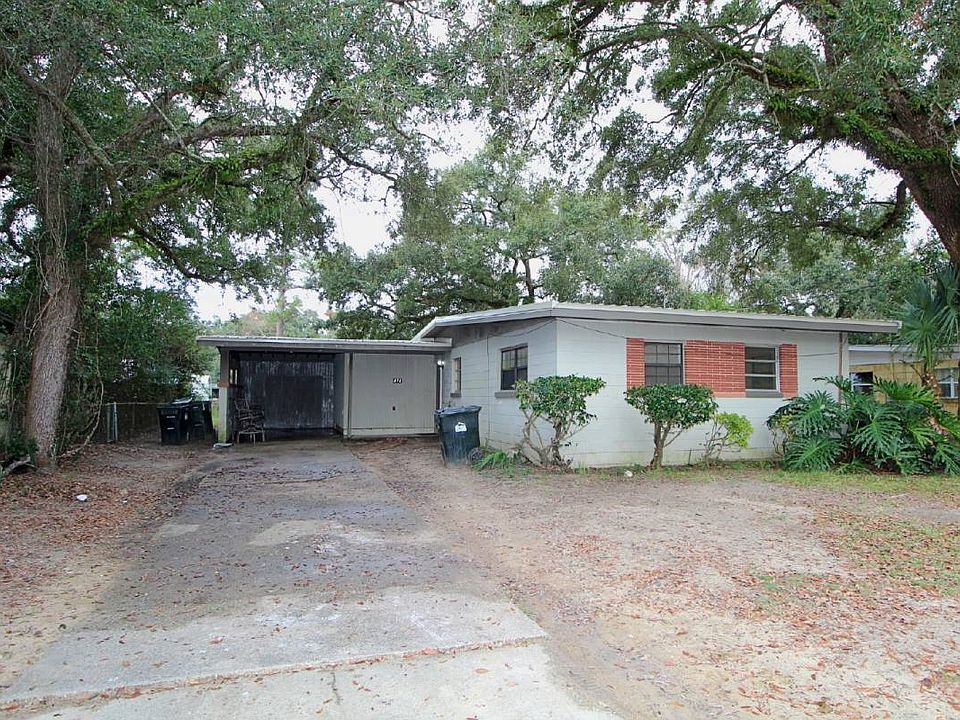 1st image of 111 Saint Regis Dr