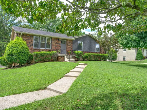 508 Columbus Dr, Hermitage, TN 37076
