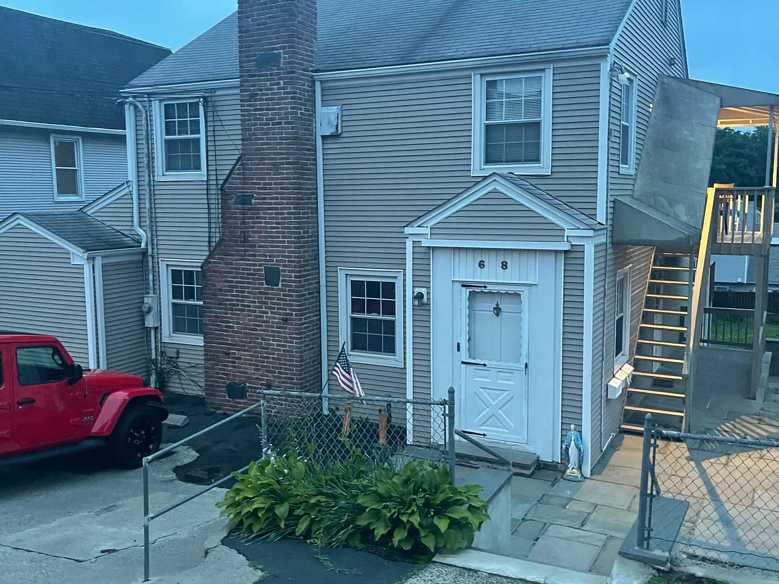Highview Ave, Stamford — Photo 1