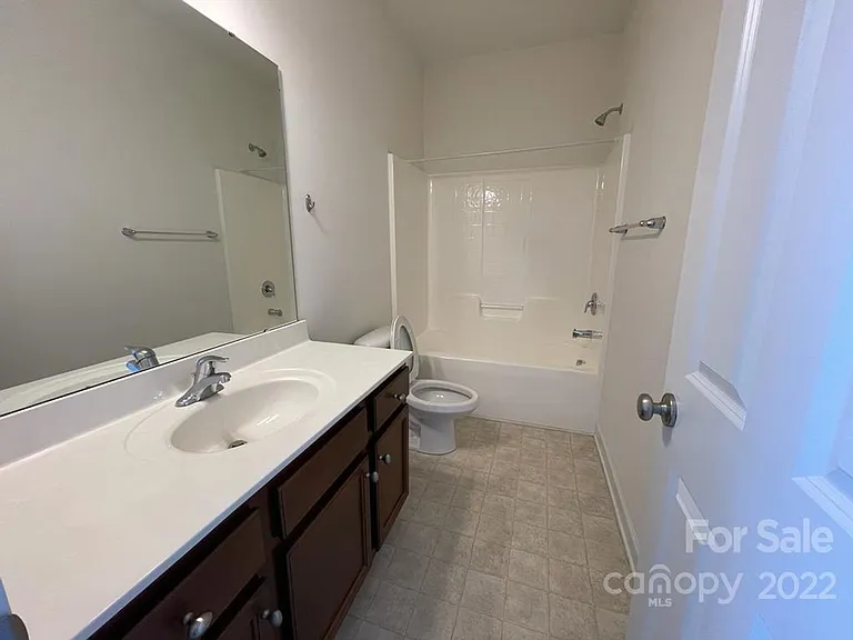 14639 Juventus St — Photo 20