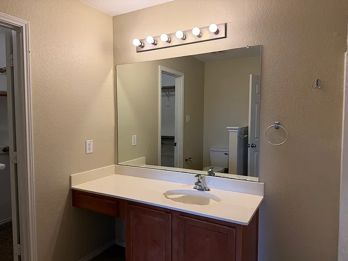 301 Meadow Lark Ln — Photo 12