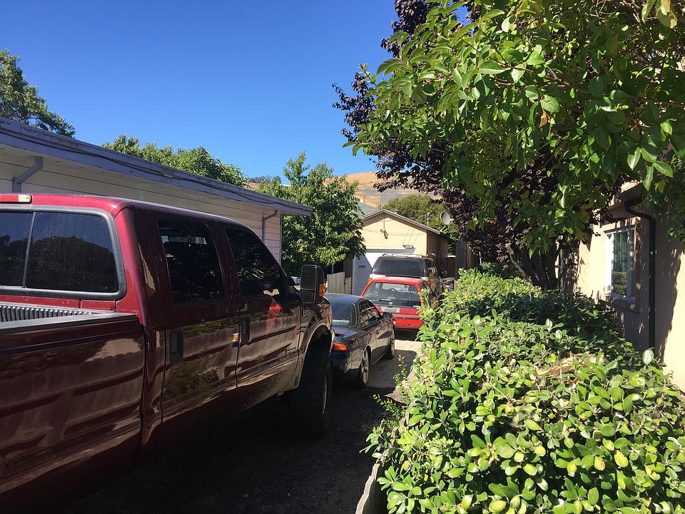 2nd image of 29184 Dixon St