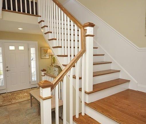 4th image of 40 White Cedar Dr #33