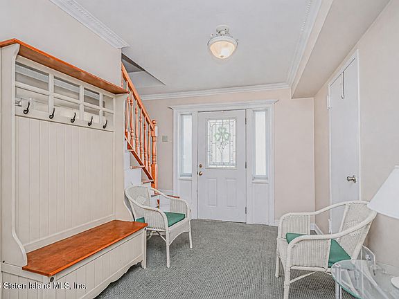 3rd image of 526 Leverett Ave