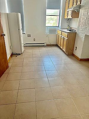 1st image of 19 Allen St #3A