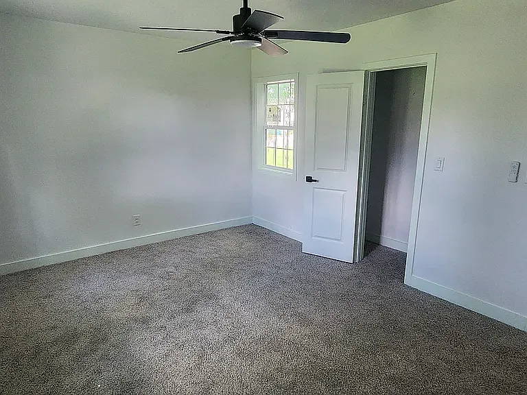 1103 Waco St — Photo 6