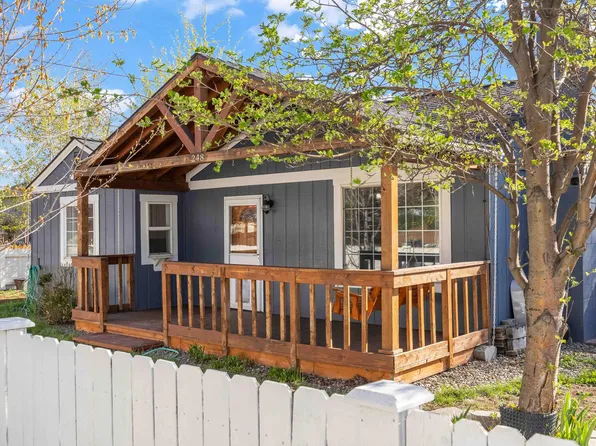 248 NW 3rd St, Redmond, OR 97756