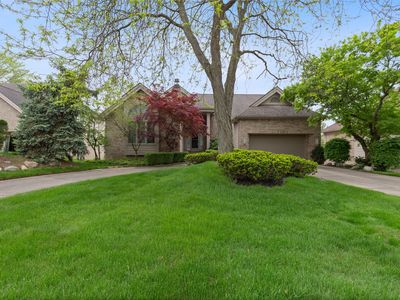 4958 Countryside Dr, West Bloomfield, MI, 48323