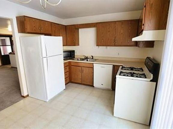 3rd image of 2973 Englewood Ave SE