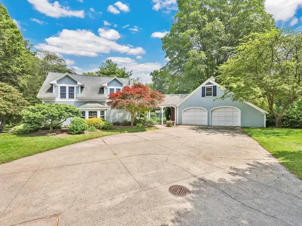 95 S Main St, Belchertown, MA 01007