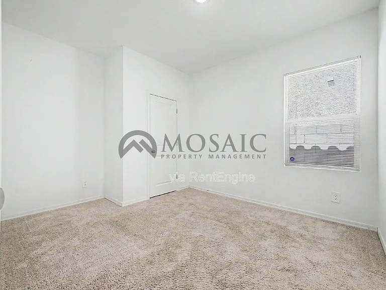 9553 W Agora Ln — Photo 22